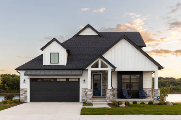 Best Hot Roofs  in Loogootee, IN